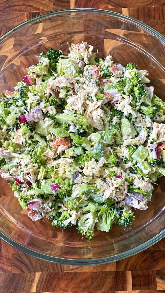 Creamy Garlic Broccoli Chicken Salad